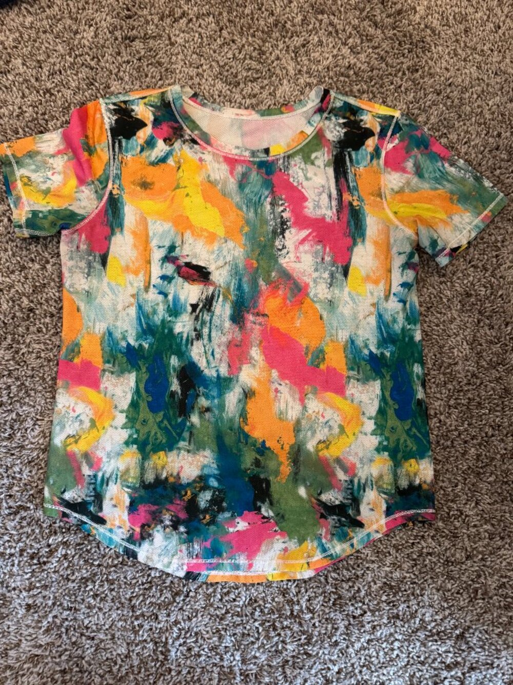Lululemon T-Shirt